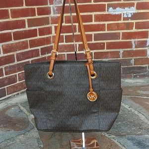 Michael Kors Jet Set Brown Signature Tote